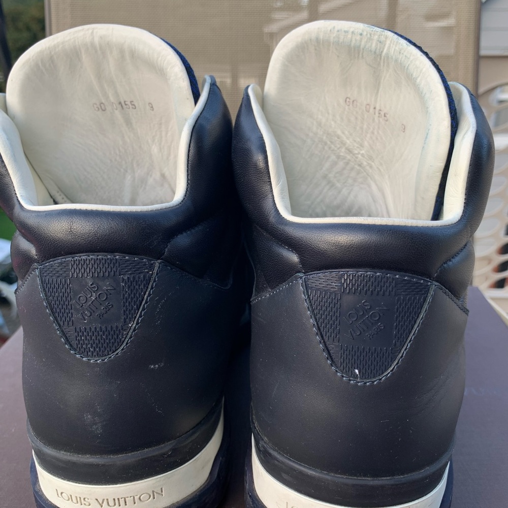 LOUIS VUITTON Sneakers - Picture 3 of 4